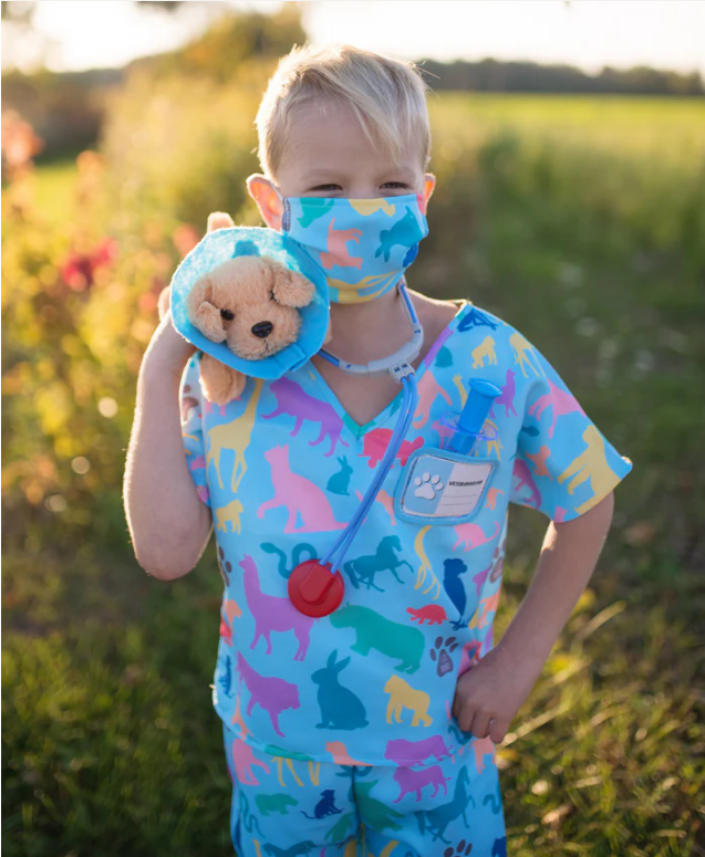 VETERINARIAN SCRUBS WITH ACCESSORIES 5-6