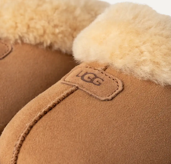 UGG LADIES COQUETTE SLIPPER - CHESTNUT