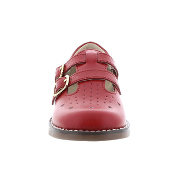 These classic and traditional shoes are perfect for all occasions! We love them on both boys and girls. Perfect for little feet through big kids, the FootMates Danielle shoe will never go out of style. Sizing: This item runs a half size long. FootMates recommends that if your child measures a size 4.0, that you order a size 3.5.
