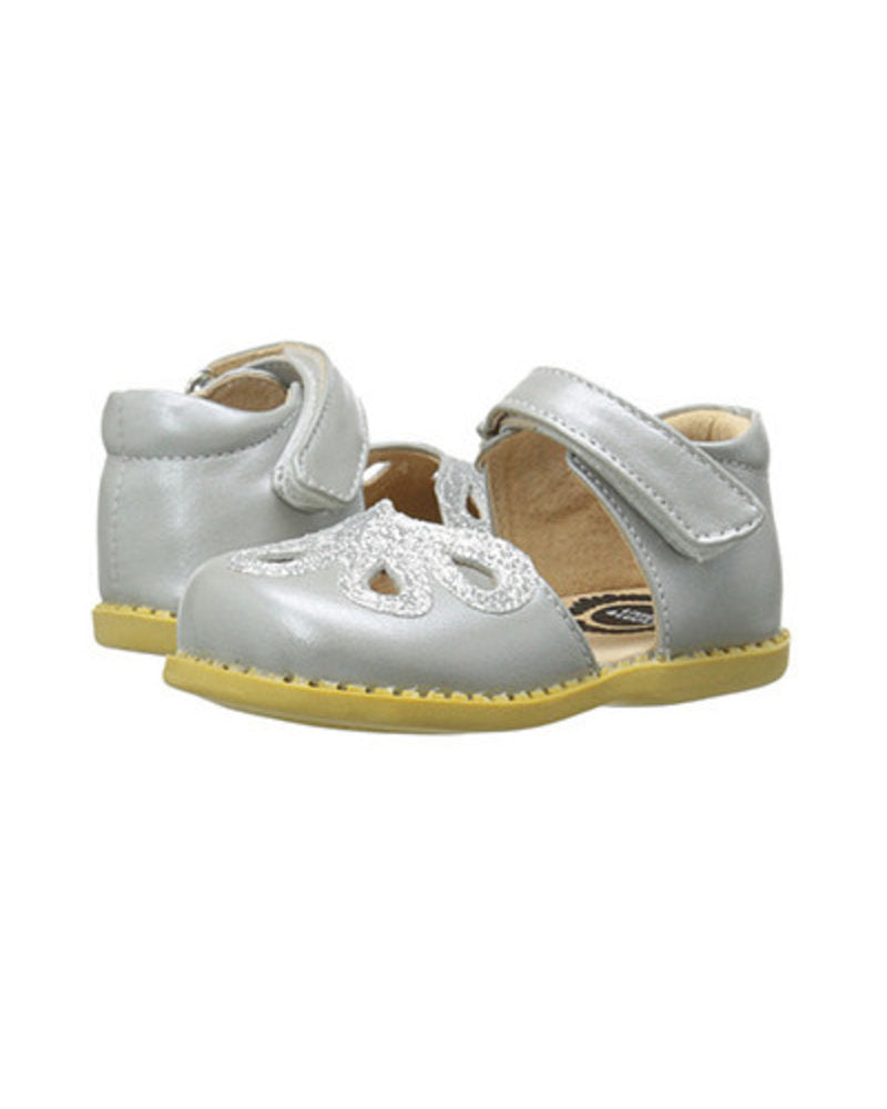 Back For Another Glorious Season, Lovely Petal Is Livie & Luca's All-Purpose Toddler Mary Jane, Ready For A Day At The Playground Or A Twirl At A Birthday Party! This Unique Little Girls Shoe Has It All: Simple Design, APMA Approved Sole Medium Width On Flexible Trac Sole Buttery-Soft Shimmer Leather Upper Natural Leather Lining Adjustable Hook And Loop Closure For A Just-Right Fit Breathable Inner Sole Padded Collar For Comfort