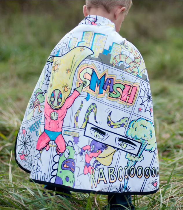 COLOUR-A-CAPE REVERSIBLE SPIDER SUPERHERO - SIZE 4-7