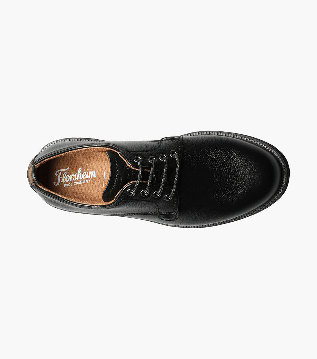 The athletic inspired sole of the Florsheim Supacush Plain Toe Oxford, Jr. gives it a casual vibe that is enhanced by the relaxed look of the upper. The stylish design is complemented by features like breathable, moisture-wicking Suedetec linings and a slip-resistant, non-marking rubber sole.