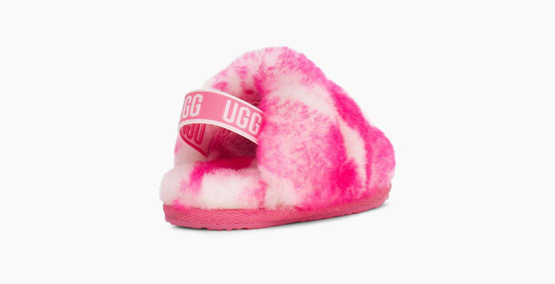 Fluff Yeah is as good as it sounds, combining a slipper and sandal into one adorable statement shoe. Soft sheepskin wraps the foot to keep your little one warm and cozy, while a rubber sole ensures they won't slip as they take their first steps. Pair with leggings or dresses for playdates and parties. This is a tiny version of our Women's style – perfect for mini-me moments and photo ops.