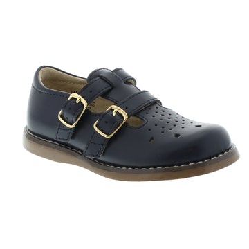 These classic and traditional shoes are perfect for all occasions! We love them on both boys and girls. Perfect for little feet through big kids, the FootMates Danielle shoe will never go out of style.   Sizing: This item runs a half size long. FootMates recommends that if your child measures a size 4.0, that you order a size 3.5.