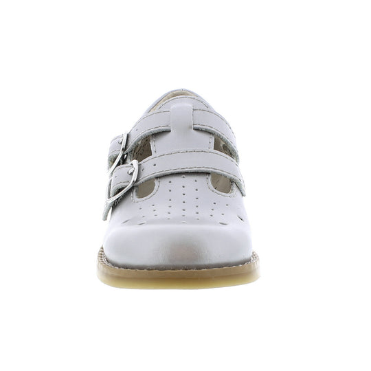 These classic and traditional shoes are perfect for all occasions! We love them on both boys and girls. Perfect for little feet through big kids, the FootMates Danielle shoe will never go out of style.   Sizing: This item runs a half size long. FootMates recommends that if your child measures a size 4.0, that you order a size 3.5.