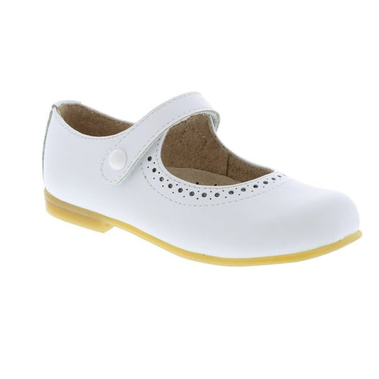 Custom Fit System – Removable, dual insoles in Medium and Wide provided for customized fitting. Roomy Toe Box – Allows tiny toes room to breathe and splay naturally during walking, enhancing balance and reducing rubbing, friction, and moisture. Arch Support – Shoe last and insole designed to provide proper arch support for developing feet. Firm Heel Counter – Provides stable lateral support for new and confident walkers alike, improving balance, support, and posture.
