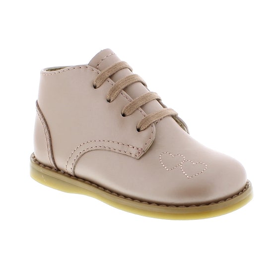 These classic and traditional shoes are perfect for all occasions! We love them on both boys and girls. Perfect for little feet through big kids, the FootMates Danielle shoe will never go out of style.   Sizing: This item runs a half size long. FootMates recommends that if your child measures a size 4.0, that you order a size 3.5.