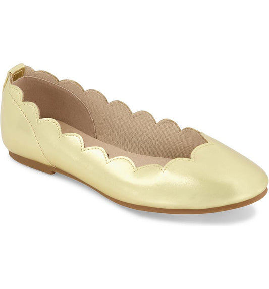 JESSSICA SIMPSON GOLD AMY SCALLOP FLAT