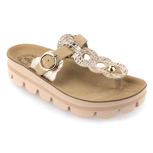 A slip on thong sandal with an adjustable strap and a contoured-footbed grounded in a fussbett insole with the comfort of an extra light and flexible outsole.  2″ platform Super soft leather strap and toe top Extra cushioned, sweat absorbent, antimicrobial footbed Flexsole Technology provides super light and flexible properties