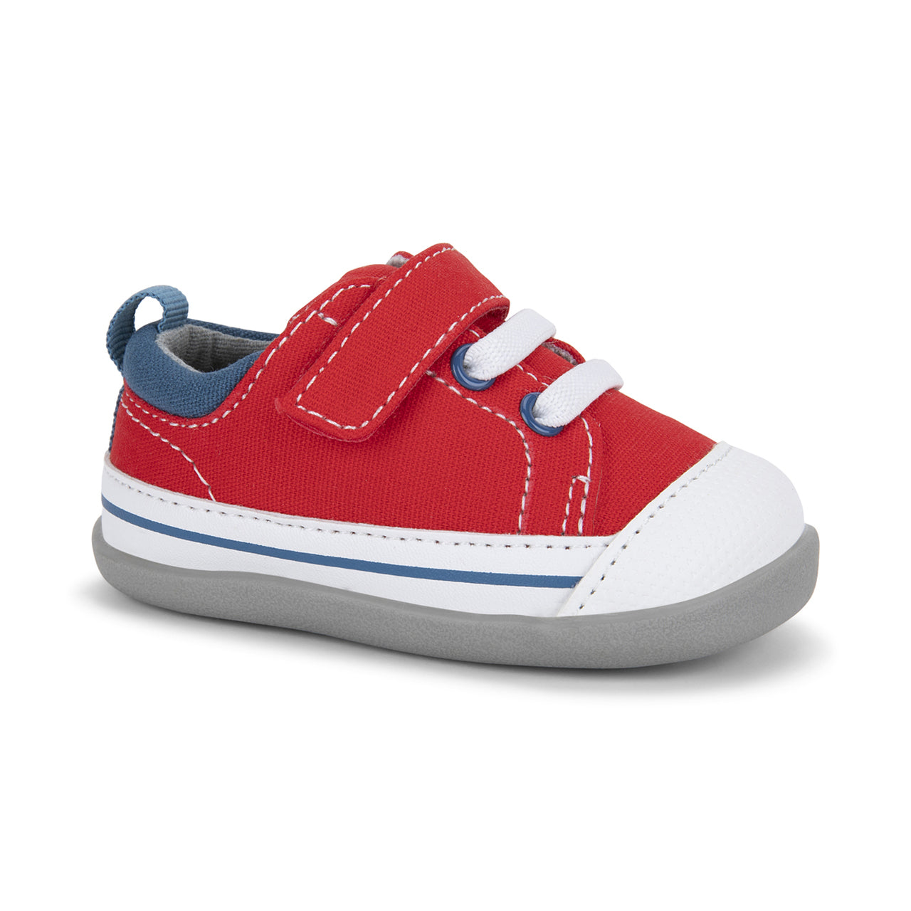 The flexible, lightweight engineering of this classic trainer makes it perfect for boys beginning to walk. The padded collar and tongue will keep feet feeling as good as they look.