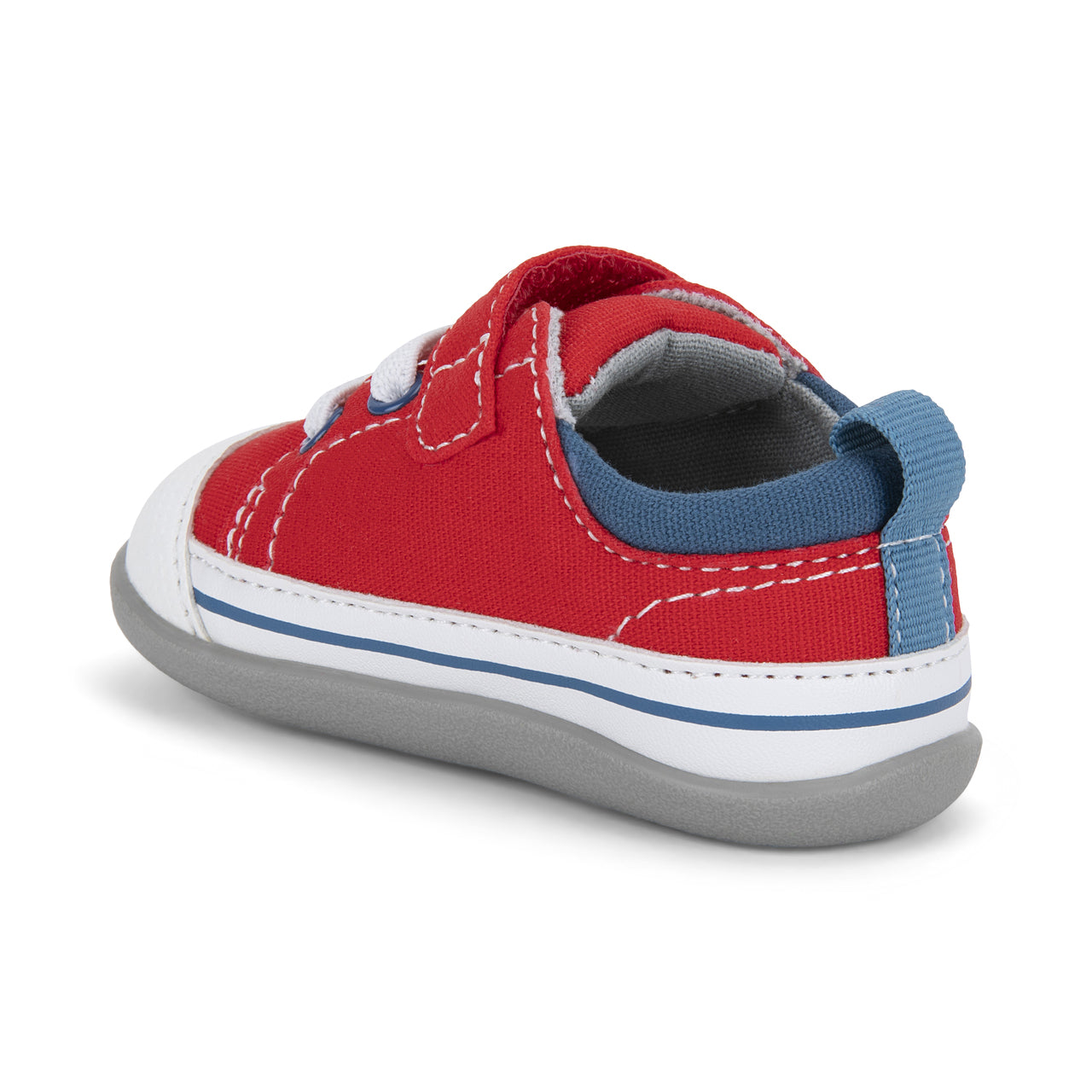 The flexible, lightweight engineering of this classic trainer makes it perfect for boys beginning to walk. The padded collar and tongue will keep feet feeling as good as they look.
