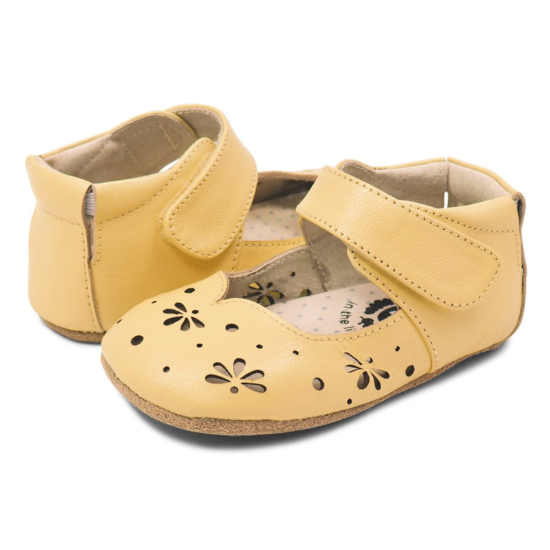 Top off your little cutie's look with this pair of durable Mary Janes complete with a comfy sole to keep her movin' throughout the day.