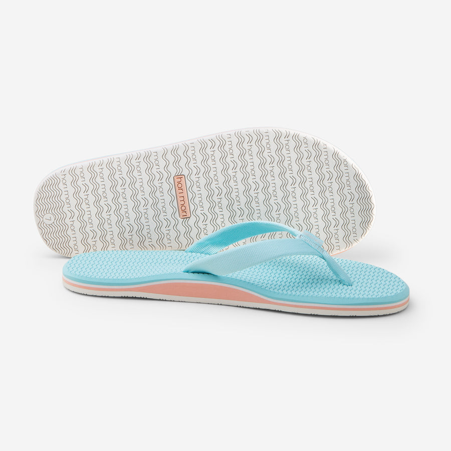 Recommended for water-bound activities, our all-weather, adventure-ready Dunes flip flops with all-day comfort are always one step ahead. Available in a variety of colors to match every mood, closet, and destination, these classics are your weekend go-to.