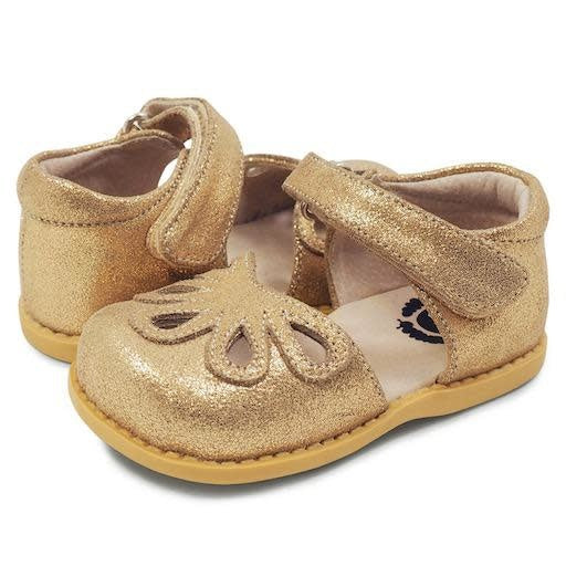 Back For Another Glorious Season, Lovely Petal Is Livie & Luca's All-Purpose Toddler Mary Jane, Ready For A Day At The Playground Or A Twirl At A Birthday Party! This Unique Little Girls Shoe Has It All: Simple Design,  APMA Approved Sole Medium Width On Flexible Trac Sole Buttery-Soft Shimmer Leather Upper Natural Leather Lining Adjustable Hook And Loop Closure For A Just-Right Fit Breathable Inner Sole Padded Collar For Comfort