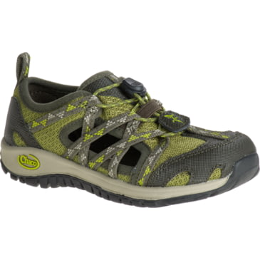 Mesh-lined upper with protective synthetic toe cap provides a comfortable & protective fit Lace keeper & webbing pull tabs for easy on & off Cord lacing with quick lock keeps laces secure & easy to adjust Open sidewall construction for added ventilation & drainage LUVSEAT PU footbed provides comfortable support Barefoot construction with layered PU foam for comfortable barefoot wear Non-marking EcoTread 25% recycled rubber sole provides reliable traction on varied terrain