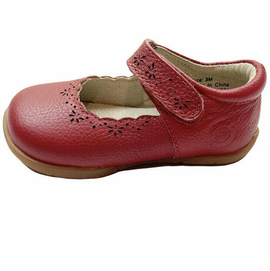 Lily is from the new First Walker Collection at Livie and Luca. With delicate flower perforations and sweet scallops, Lily is a lovely toddler shoe that can be dressed up or down. On the new First Walker sole which is a thin, flexible, minimalist sole. It is however significantly narrower than other Livie and Luca soles.